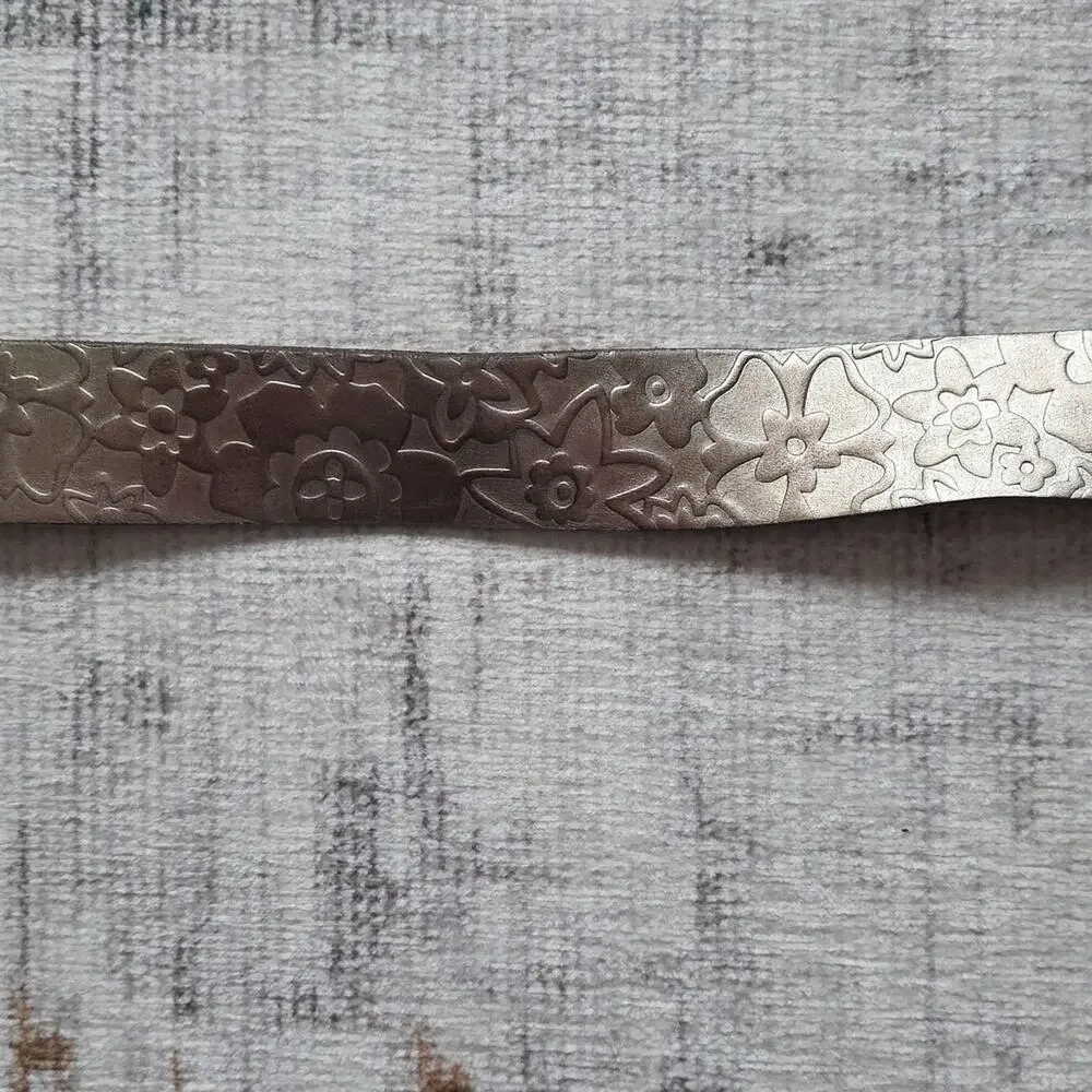 Vintage Fossil Silver Metallic Embossed Textured Genuine Leather Belt Womens L